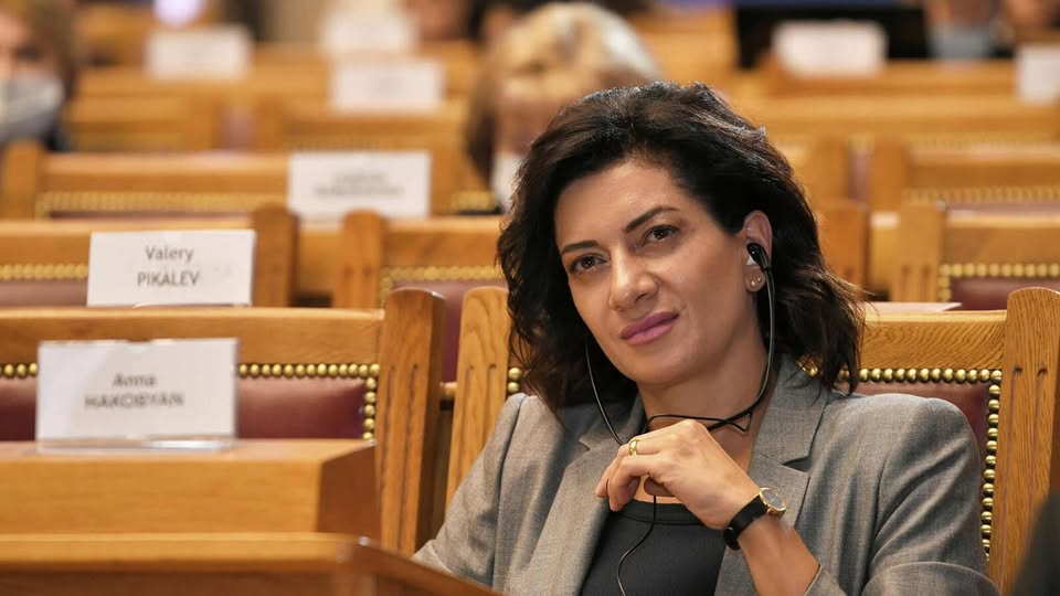 Супруга премьер-министра Армении Анна Акопян едет в США с рабочей поездкой