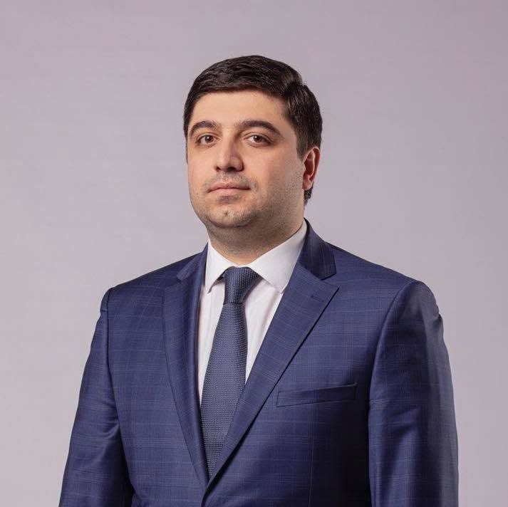 Депутат Вагаршак Акобян покидает парламент ради работы в частном секторе