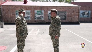 Начальник ГШ ВС Армении Эдвард Асрян провёл смотр на республиканском сборном пункте перед призывом 2026