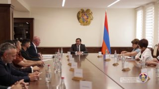 Сурен Папикян провёл первое заседание Общественного совета при Минобороны Армении: новые возможности для Малатии-Себастии
