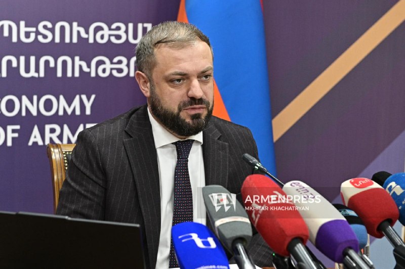 Минэкономики Армении опровергло фейк о письме главе Минпромторга РФ: Папоян приглашен на форум в Екатеринбург