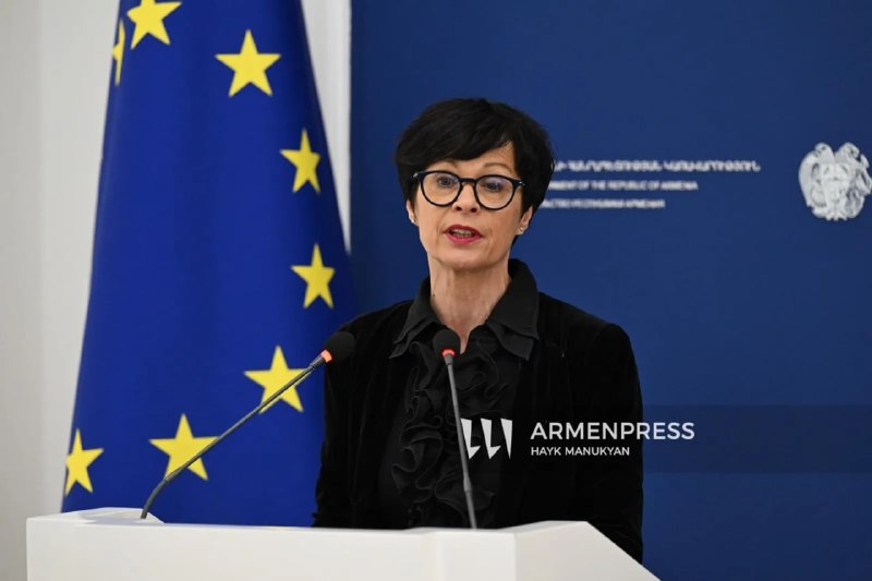 ЕК намерена в июле начать переговоры о вступлении Украины в ЕС по всем 33 главам