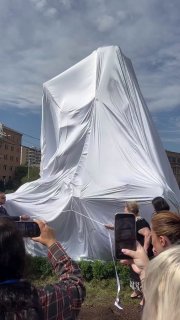Статуя «Ваагна-драконоборца» переустановлена у мэрии Еревана: символ на новом месте привлечет туристов