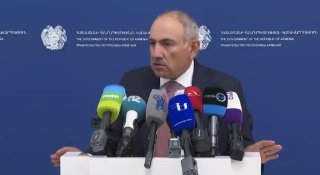 Пашинян о Царукяне: «Если бы мы предложили сделку, он принял бы её на коленях» — заявление на встрече в Малатии-Себастии