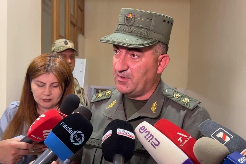 Эдвард Асрян опроверг несовместимость нового оружия с вооружением ВС Армении